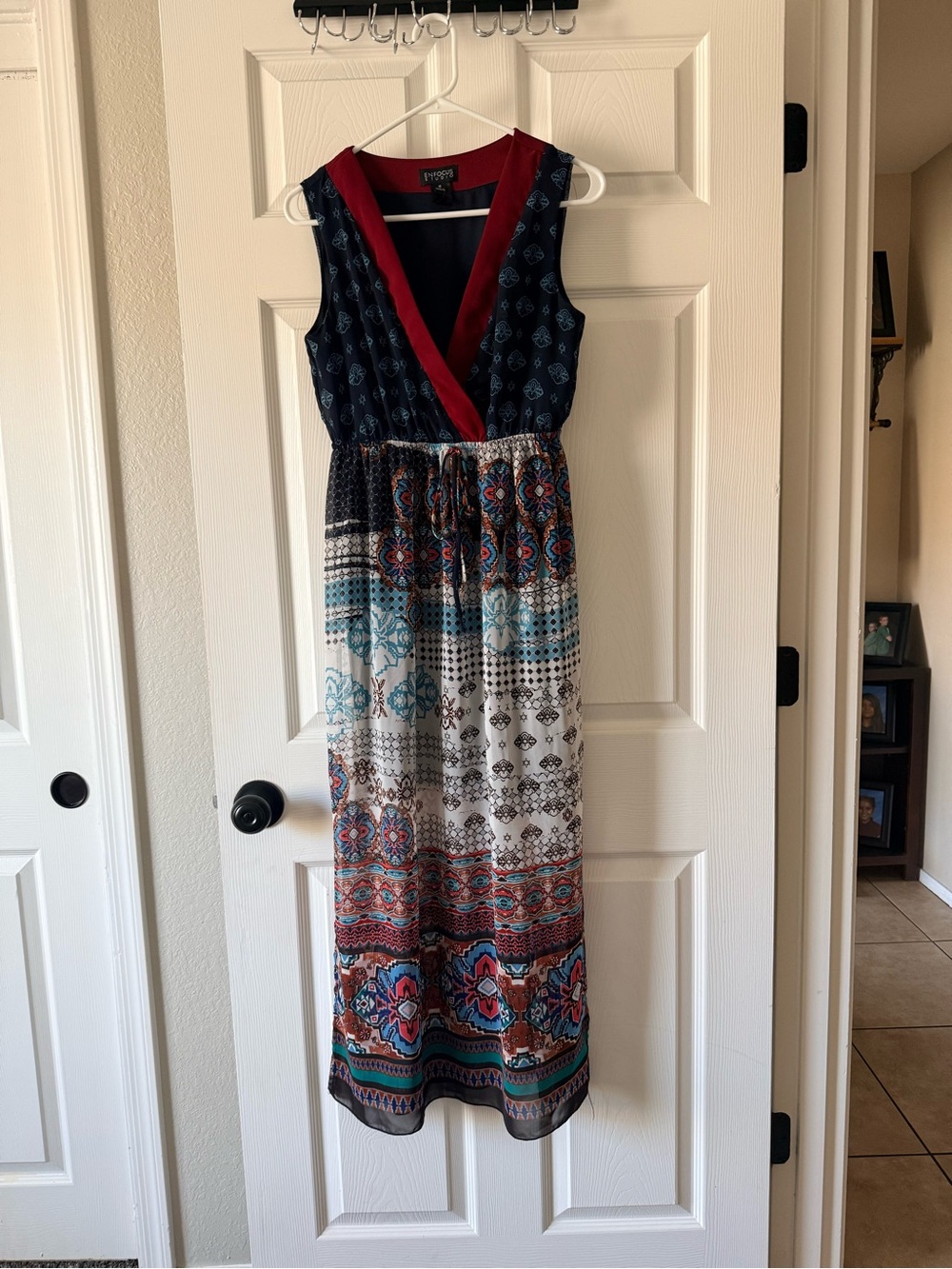 Enfocus Studio Navy and Red Sleeveless Patterned Maxi Dress